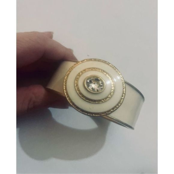 Cute BOHO BLING WHITE BRACELET - Picture 7 of 7